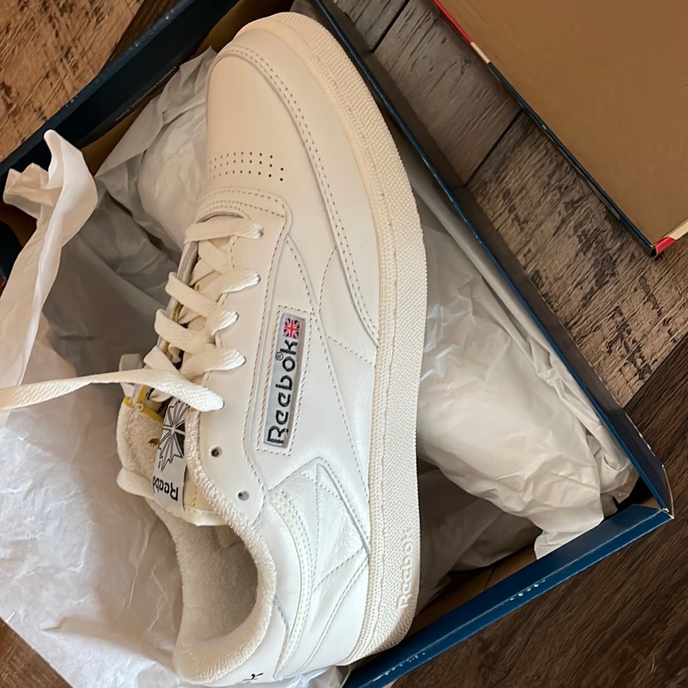 Reebok tennis shoes